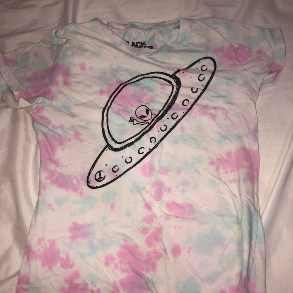 tie dye alien shirt